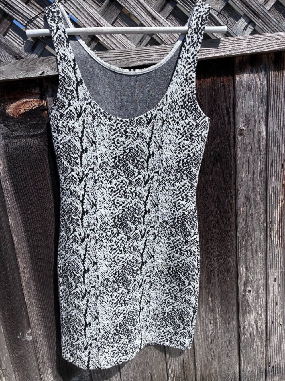Patterned dress - Picture 2 of 2
